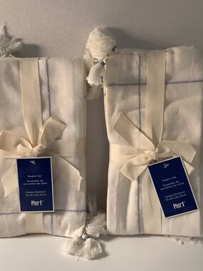 PIER 1 8 Piece Set Cotton Table Napkins 20”x20” Beige & Light Blue Stripe NWT